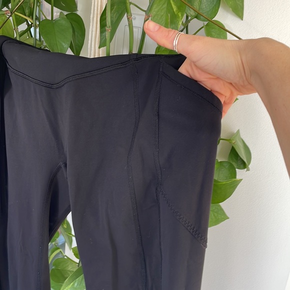 Lulu Lemon Leggings Great Condition - Picture 2 of 6